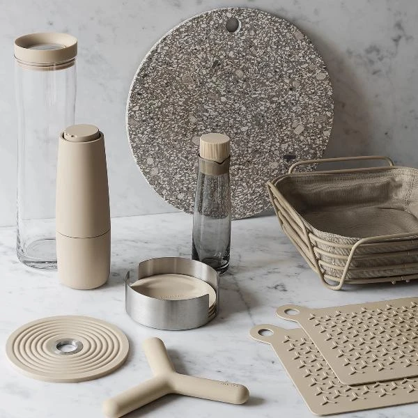 LARETO Kitchen Coasters With Stainless Steel Holder - Round 10 LARETO Kitchen Coasters With Stainless Steel Holder - Round