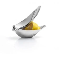 CALLISTA Lemon Squeezer And Pourer - Polished