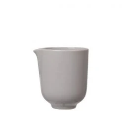 RO Porcelain Creamer