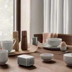 RO Porcelain Plates Set Of 4