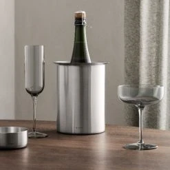 FUUM Champagne Saucer Glasses - 10 Ounce - Set Of 4 Dining Together