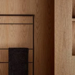 The Clean Look Of All White Towel Ladder - MODO